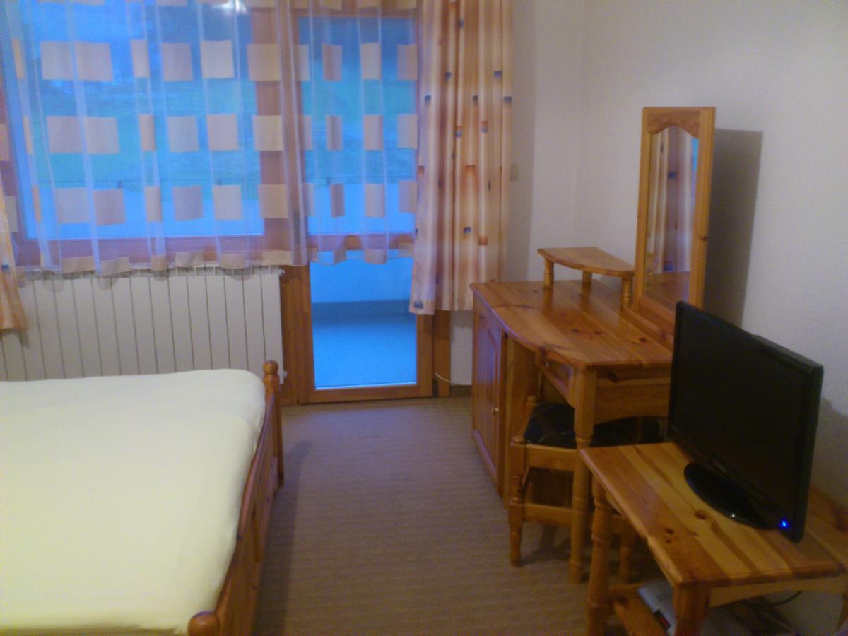 Yagodina Family Hotel Phòng bức ảnh
